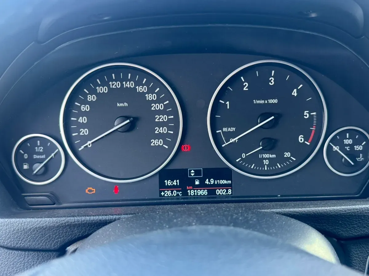 BMW 3 Series 2015 photo 2
