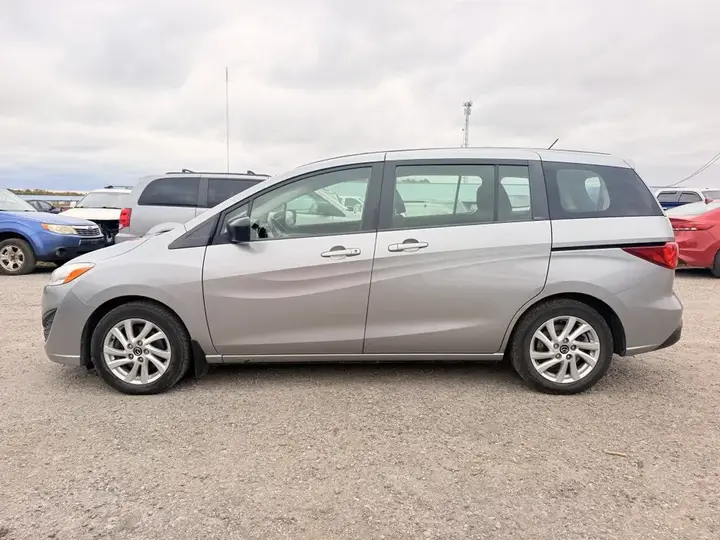 Mazda Mazda5 2013 photo 3