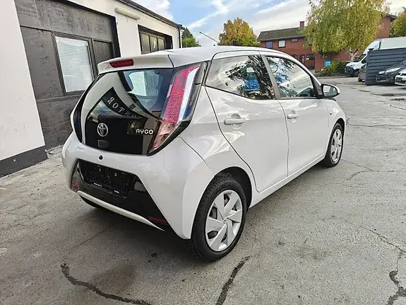 Toyota Aygo 2015 photo 4