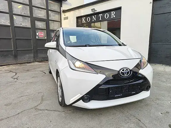 Toyota Aygo 2015 photo 2