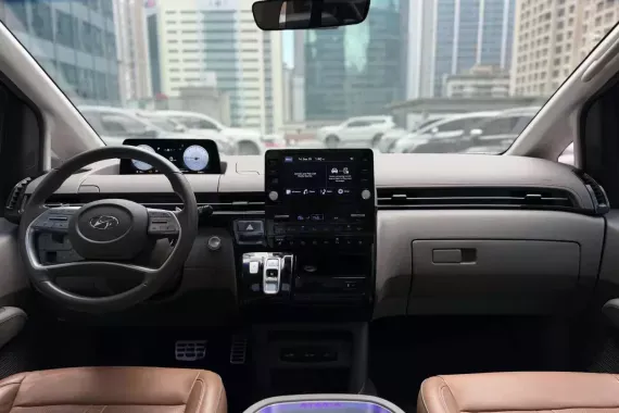 Hyundai Staria 2023 photo 4
