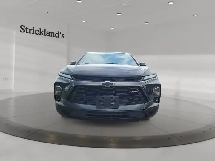 Chevrolet Blazer 2025 photo 2