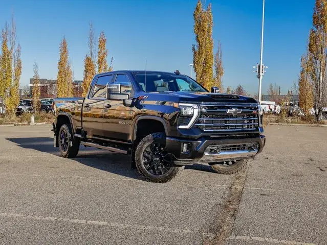 Chevrolet Silverado 3500Hd 2025 photo 2