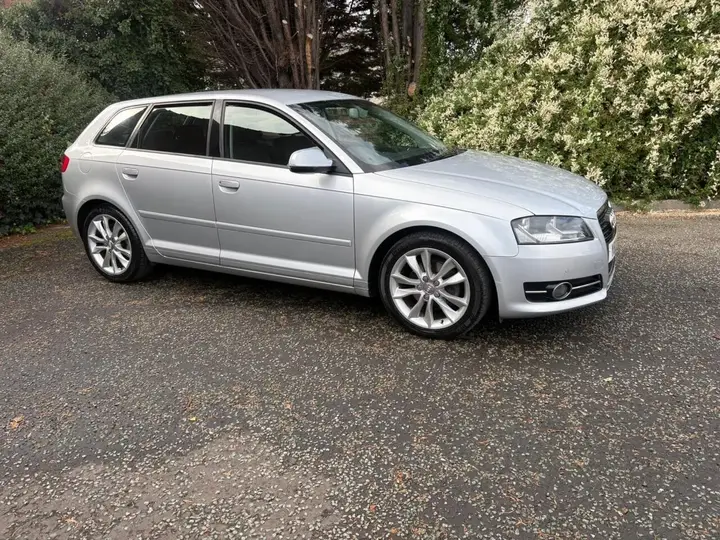 Audi A3 2012 photo 3