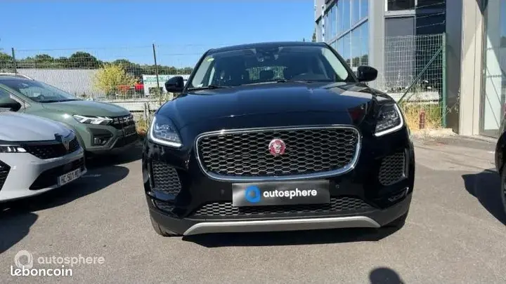 Jaguar E-Pace 2018 photo 2