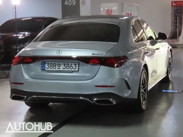 Mercedes-Benz E-Class 2024 photo 3