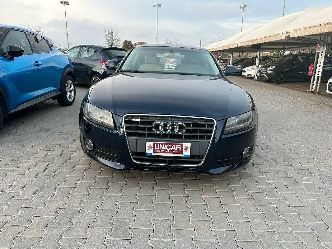 Audi A5 2010 photo 2