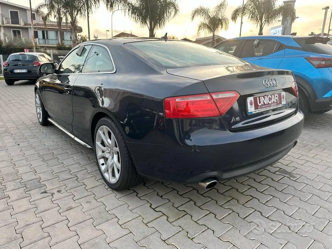 Audi A5 2010 photo 5