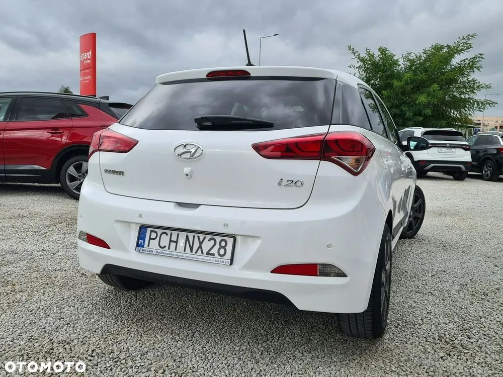 Hyundai I20 2017 photo 2