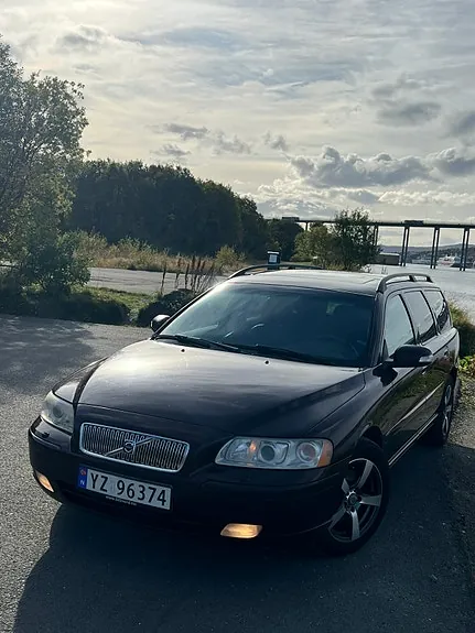 Volvo V70 2007 photo 2