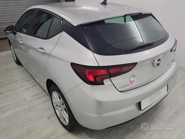 Opel Astra 2017 photo 4