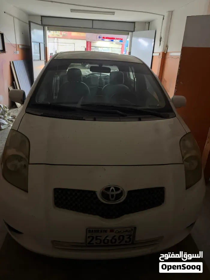 Toyota Yaris 2006 photo 2