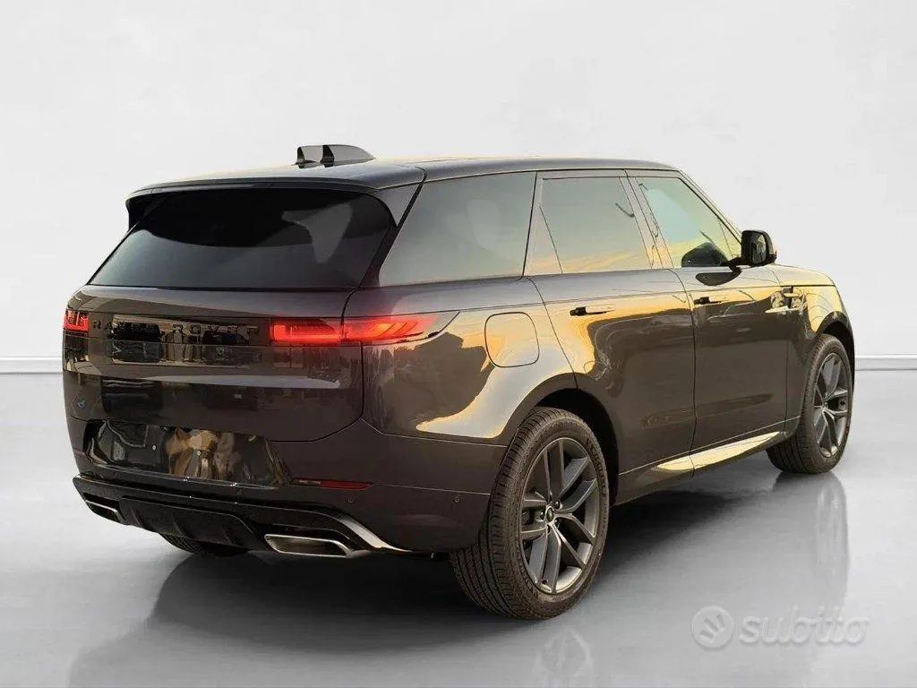 Land Rover Range Rover Sport photo 2