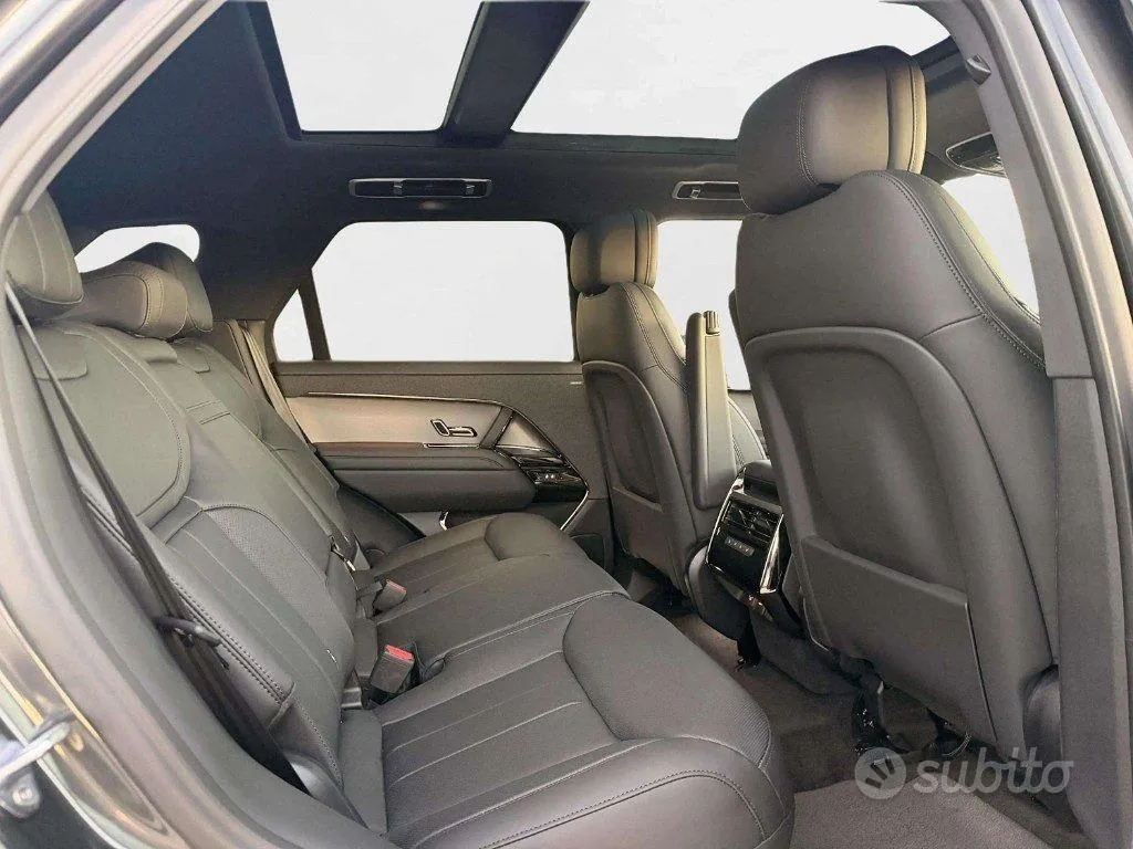 Land Rover Range Rover Sport photo 5
