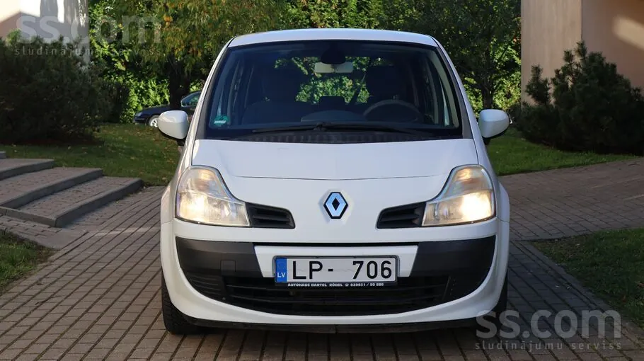 Renault Modus 2012 photo 2