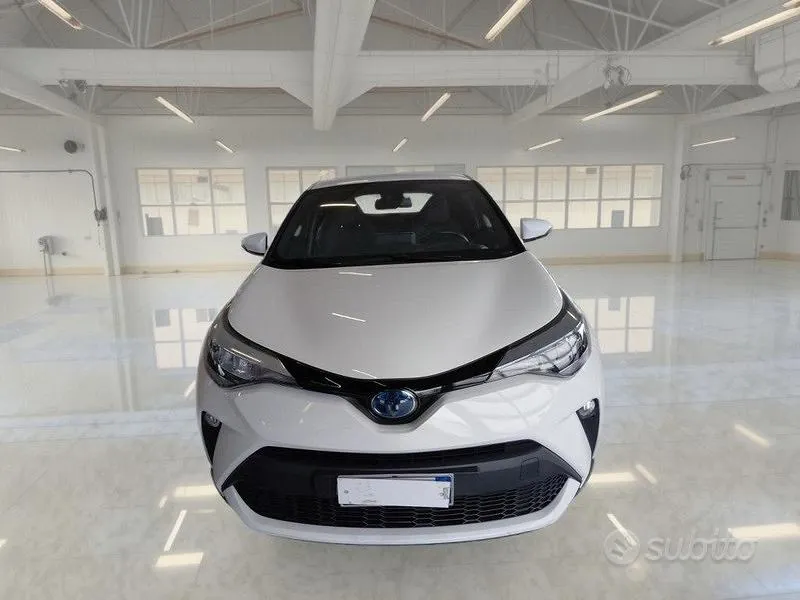 Toyota C-Hr 2021 photo 2