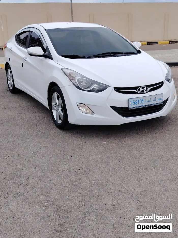Hyundai Elantra 2013 photo 4