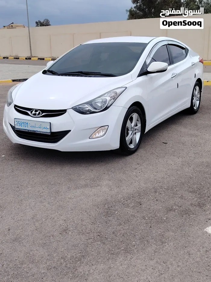Hyundai Elantra 2013 photo 3