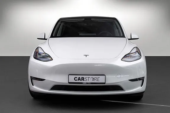 Tesla Model Y 2024 photo 3
