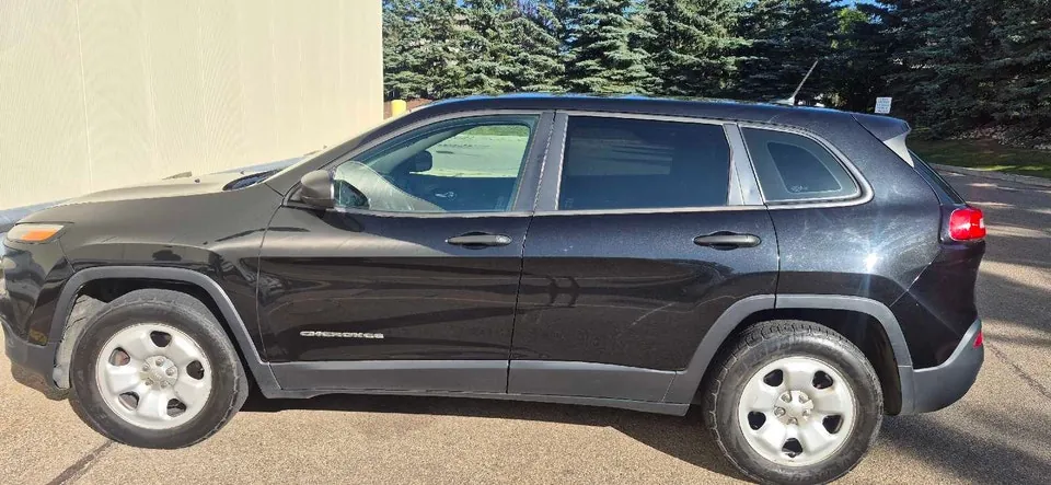Jeep Cherokee 2015 photo 3