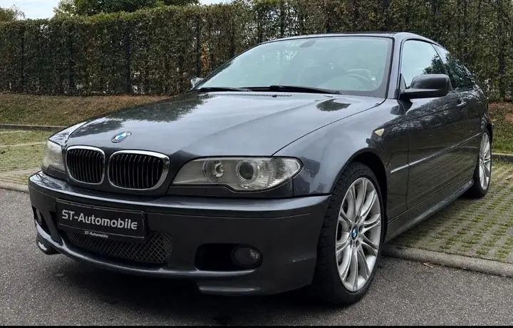 BMW 318I