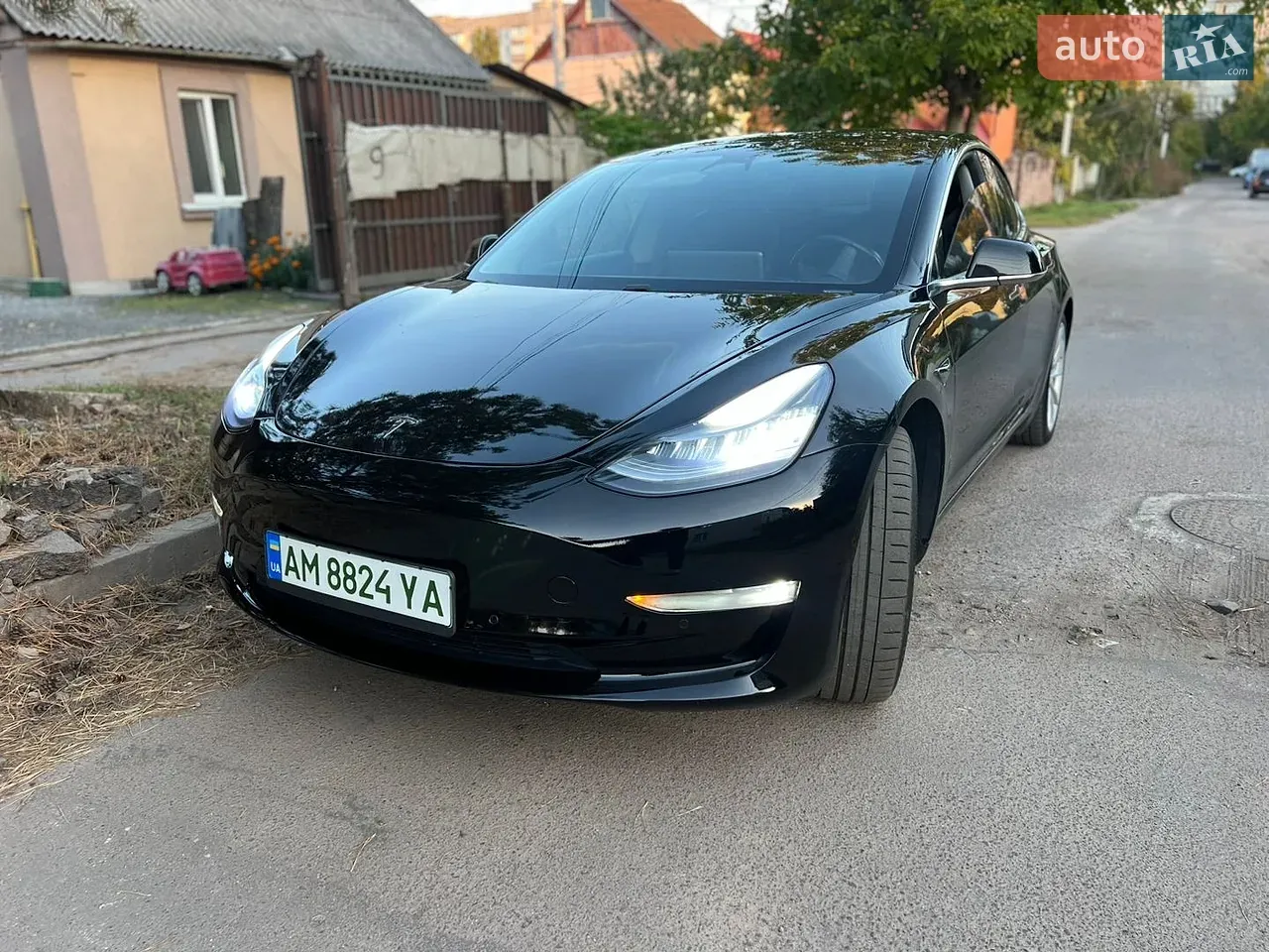 Tesla Model 3 2018 photo 4