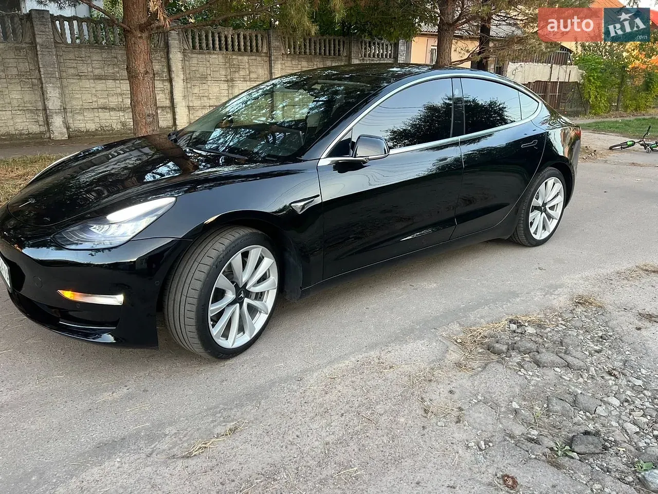 Tesla Model 3 2018 photo 3