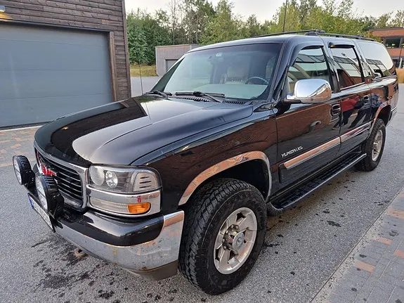 GMC Yukon 2001 photo 2