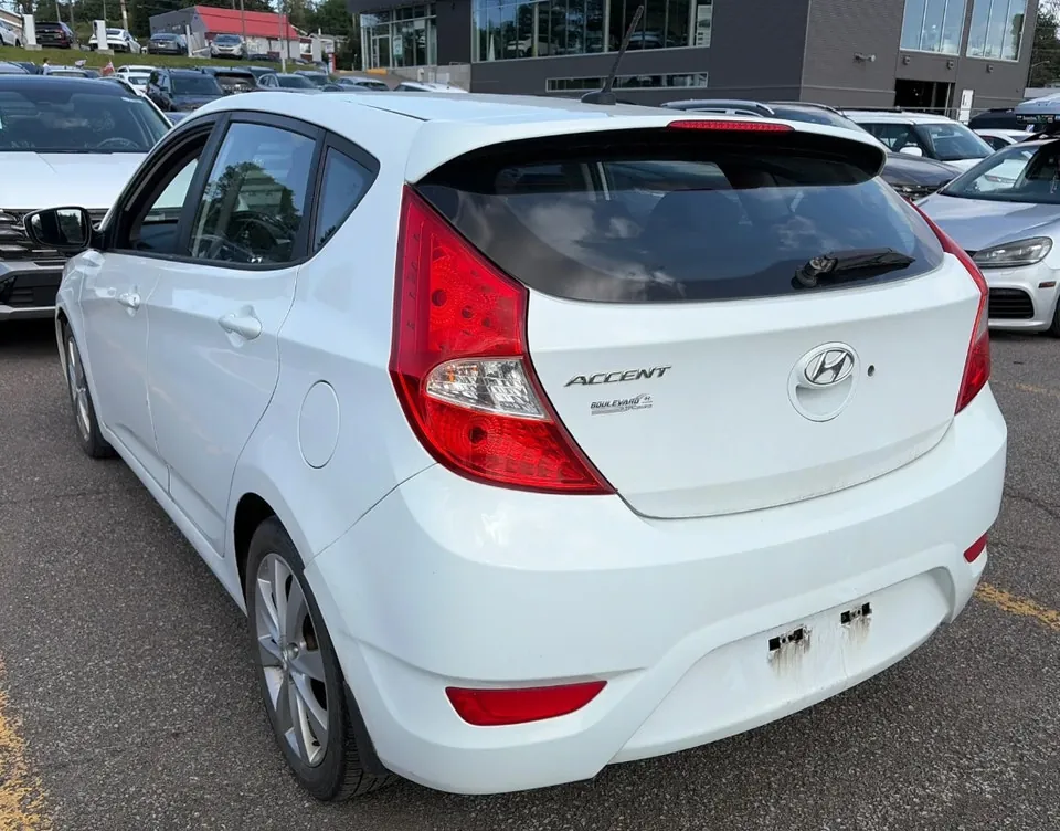 Hyundai Accent 2014 photo 2