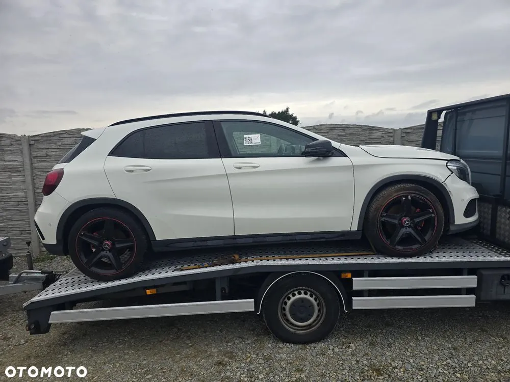 Mercedes-Benz Gla 2014 photo 2