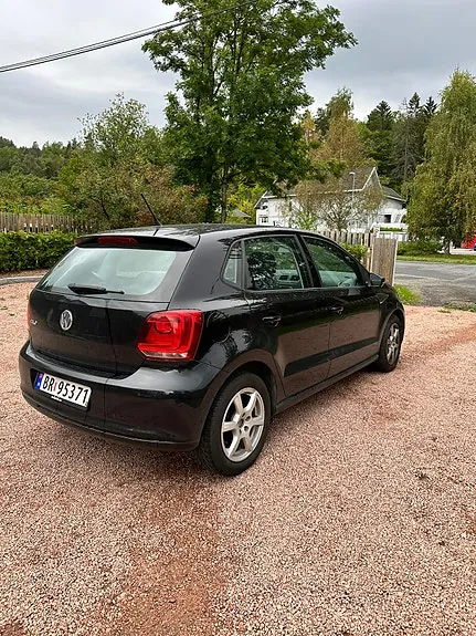 Volkswagen Polo 2010 photo 5