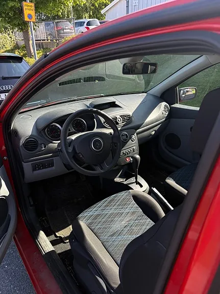 Renault Clio 2006 photo 5