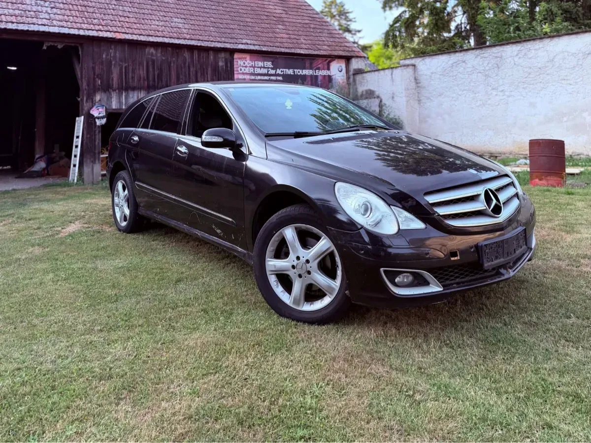 Mercedes-Benz R-Class