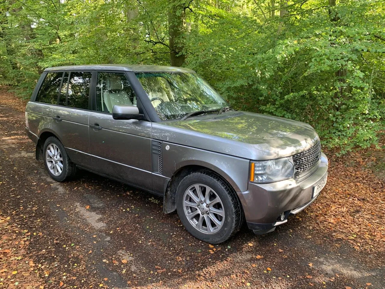 Land Rover Range Rover 2011 photo 2