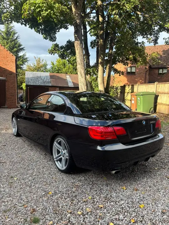 BMW 3 Series 2012 photo 3