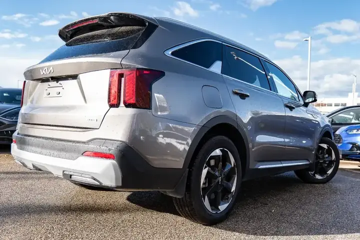 Kia Sorento 2025 photo 2