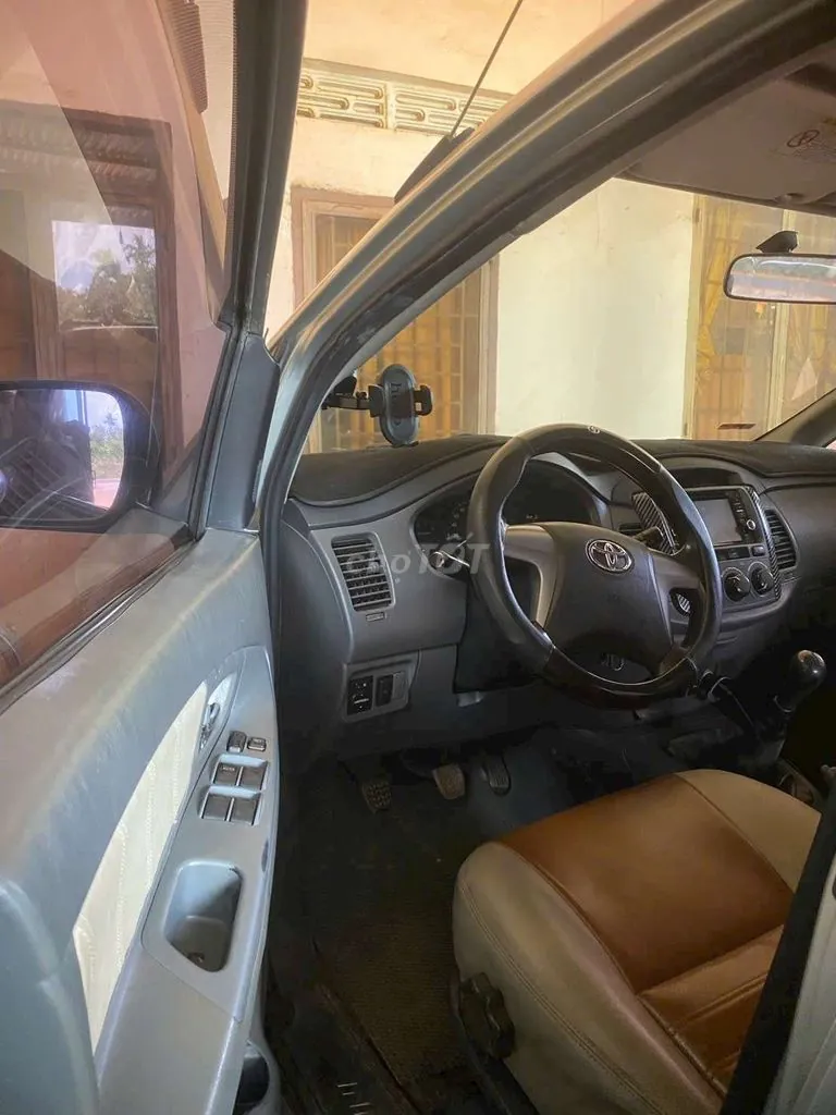 Toyota Innova 2013 photo 5