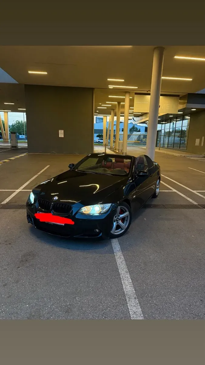 BMW 3 Series 2009 photo 3