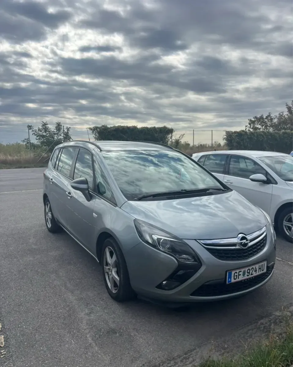Opel Zafira 2012 photo 3