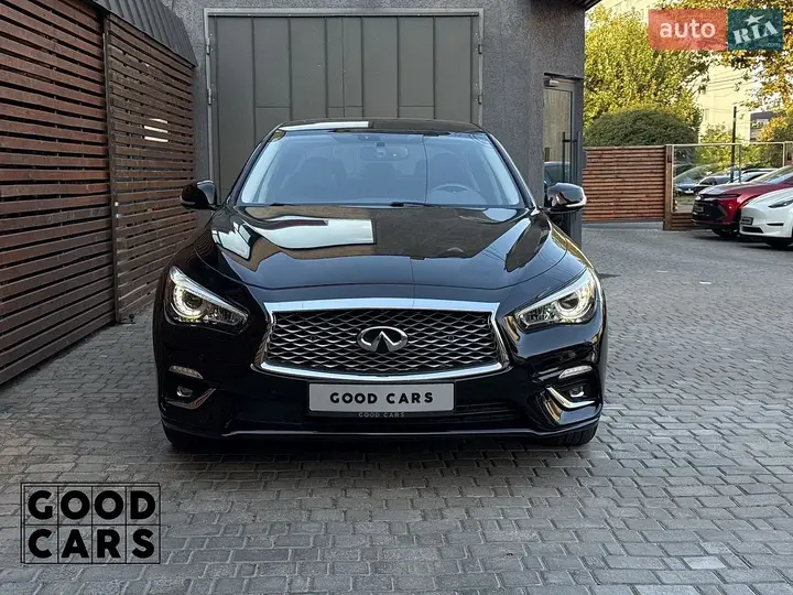 Infiniti Q50 2021 photo 2