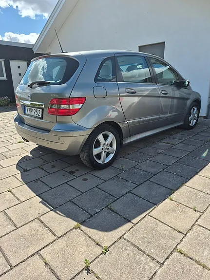 Mercedes-Benz B200 2007 photo 4