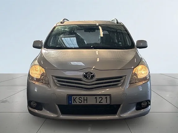 Toyota Verso 2010 photo 2