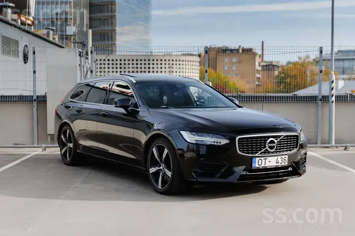 Volvo V90