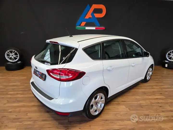 Ford C-Max 2016 photo 4