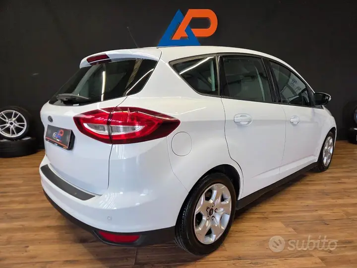 Ford C-Max 2016 photo 5