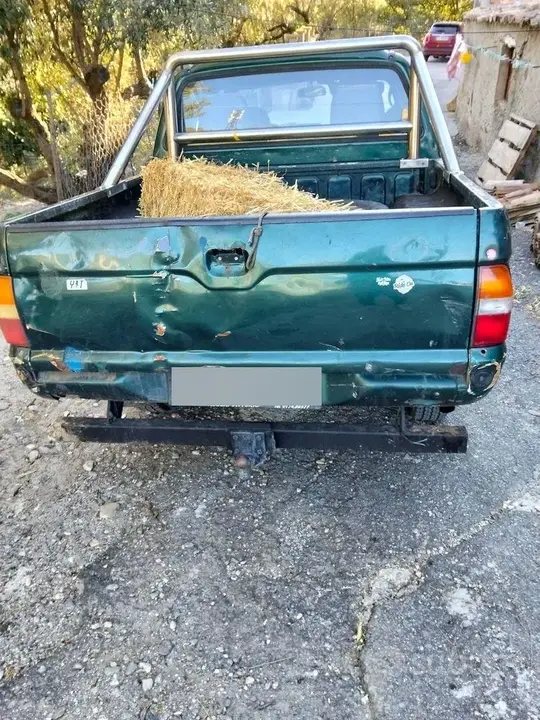 Mitsubishi L200 1997 photo 3