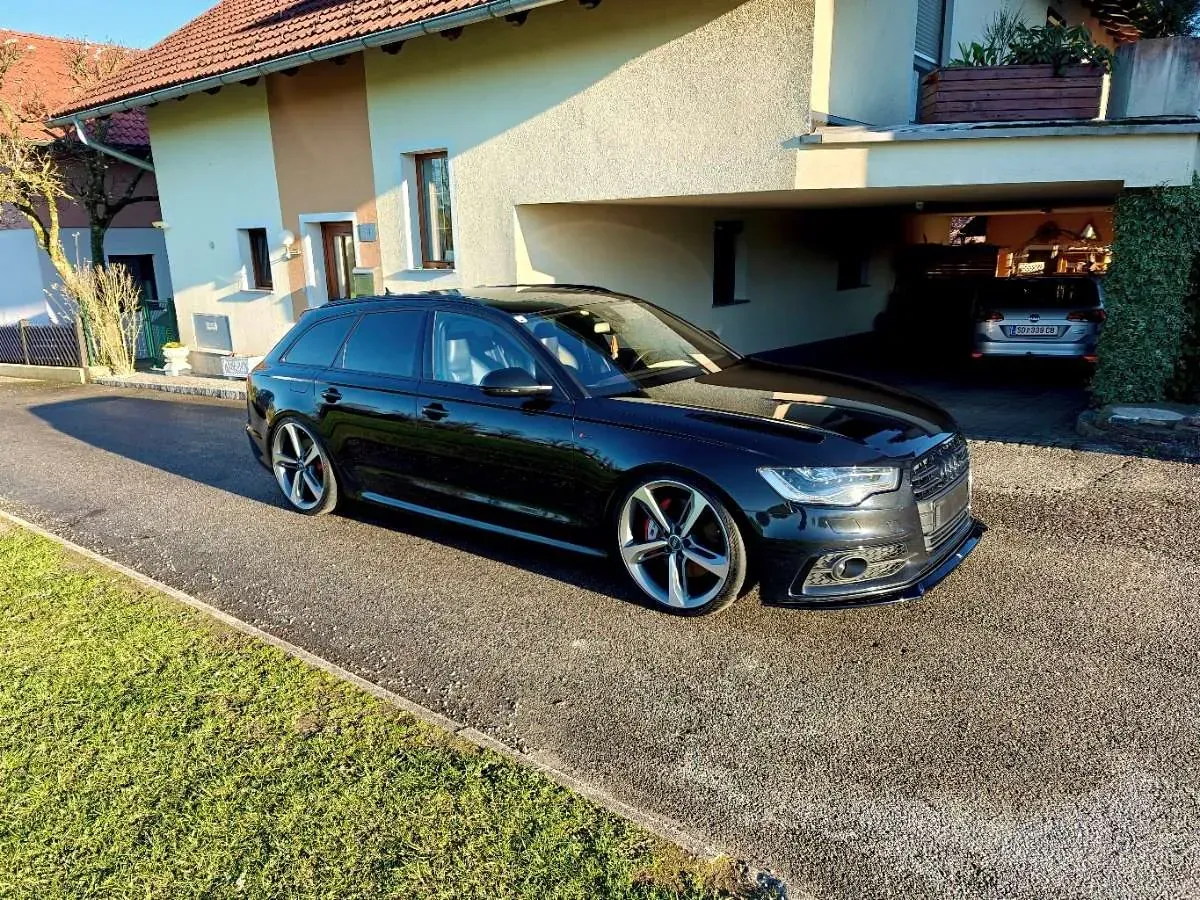 Audi A6 2012 photo 2