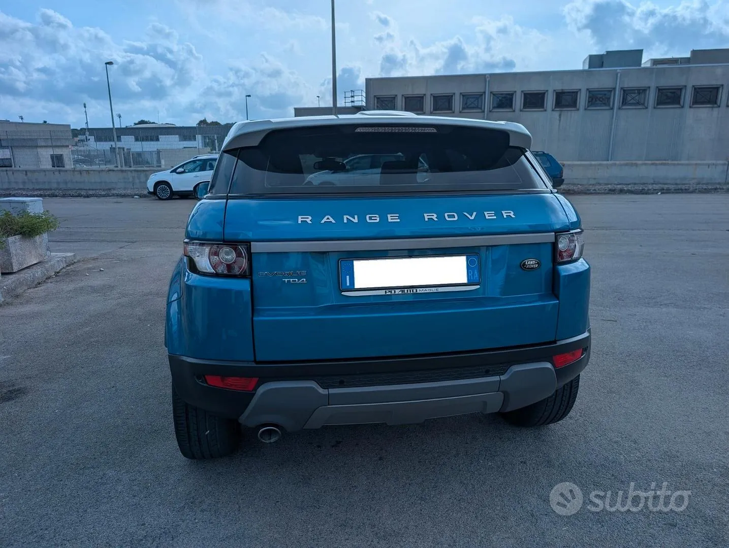 Land Rover Range Rover Evoque 2012 photo 2