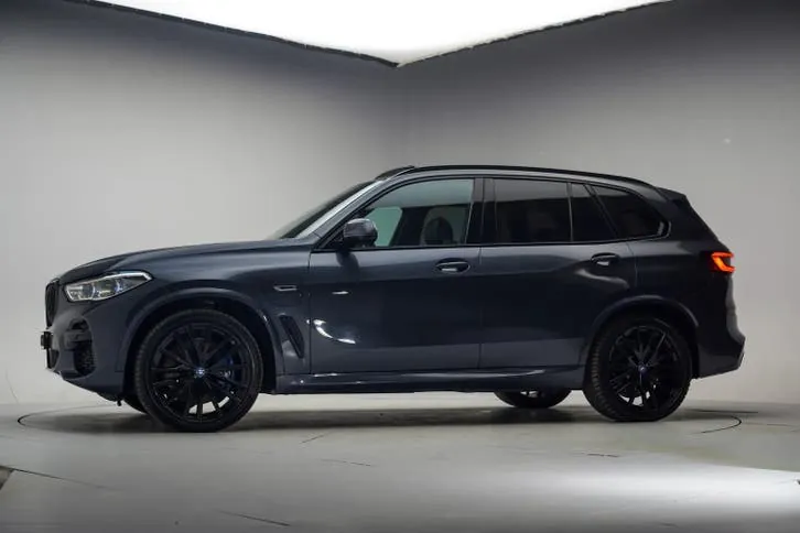 BMW X5 2022 photo 2