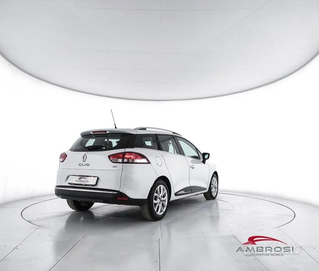 Renault Clio 2017 photo 3